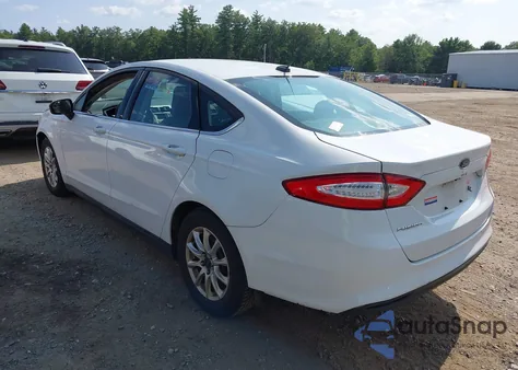2016 Ford Fusion S z USA, uszkodzony, nr VIN 1FA6P0G77G5135990